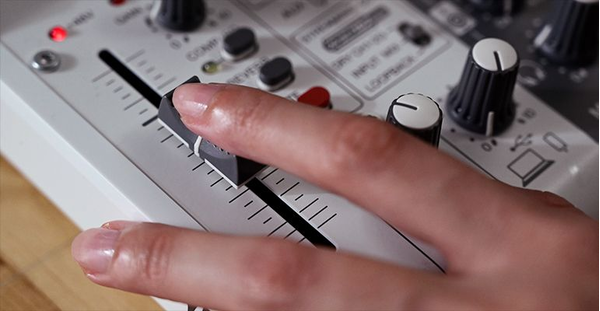yamaha ag03 mk2 3軌混音機 usb錄音介面(ios可用) Yamaha AG03MK2: Fast, intuitive sonic control