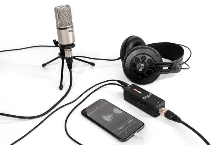 iRig Pre 2 手機連接示意 iRig Pre 2 手機連接示意